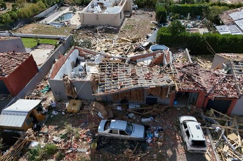 aa7cdbf_ftp-1-lu5zqcxbkcqv-2026-08-25t162641z-2094639131-rc2s5nax7rmi-rtrmadp-3-france-weather-tornado.JPG