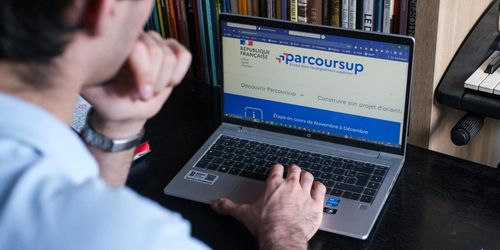 lake-a3f2b860-411c-4a09-84e7-e09c79982a14-0.jpg
